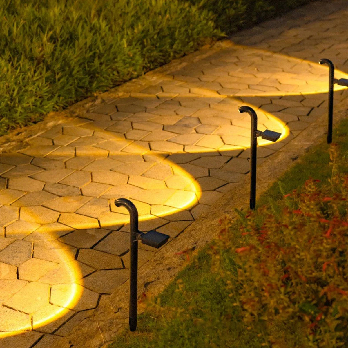 Solar Outoor Lights Warm White Light Pathway Light Waterproof Solar Power Garen Stake Lights for Walkway, Lawn, riveway Backy
