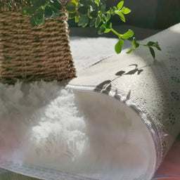 Soft and Fluffy Long Pile Carpet, Easy-Care and Machine Washable Living Room Sofa Rug, Bedside Rug for Bedroom Home Decor